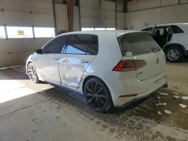 3VW5T7AU7LM004505 2020 VOLKSWAGEN GTI - Image 2