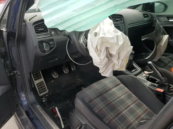 3VW5T7AU8GM052438 2016 VOLKSWAGEN GTI - Image 8