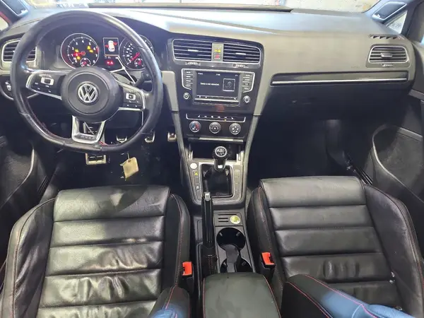 3VW5T7AU8GM057641 2016 VOLKSWAGEN GTI - Image 8