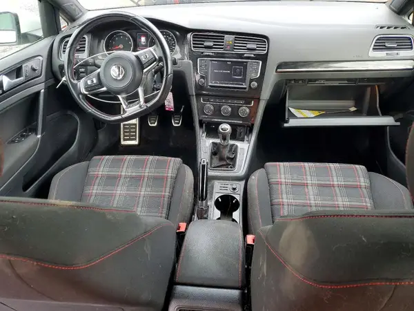 3VW5T7AU8HM039156 2017 VOLKSWAGEN GTI - Image 8