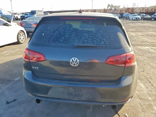 2017 VOLKSWAGEN GTI auction photo 6