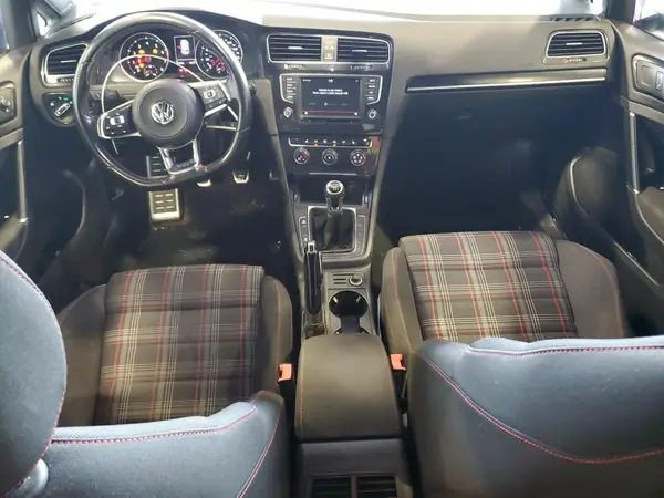 3VW5T7AU8HM076384 2017 VOLKSWAGEN GTI - Image 8