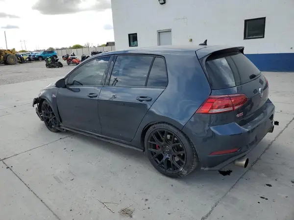 3VW5T7AU8LM012760 2020 VOLKSWAGEN GTI - Image 2