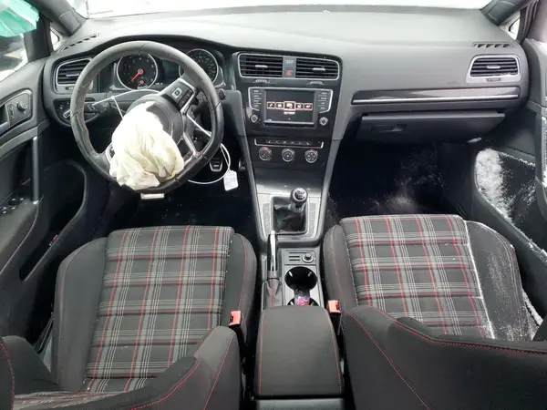3VW5T7AU9HM075891 2017 VOLKSWAGEN GTI - Image 8