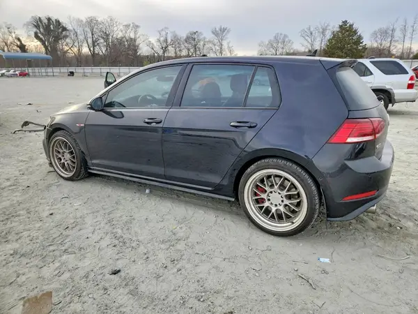 3VW5T7AU9KM009686 2019 VOLKSWAGEN GTI - Image 2