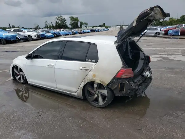 3VW5T7AU9MM011375 2021 VOLKSWAGEN GTI - Image 2