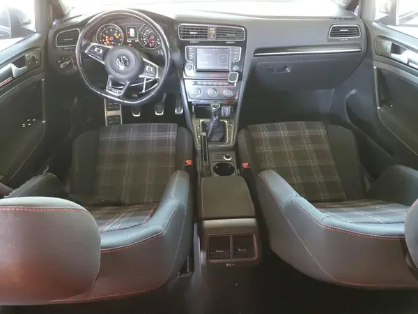 3VW5T7AUXGM028335 2016 VOLKSWAGEN GTI - Image 8