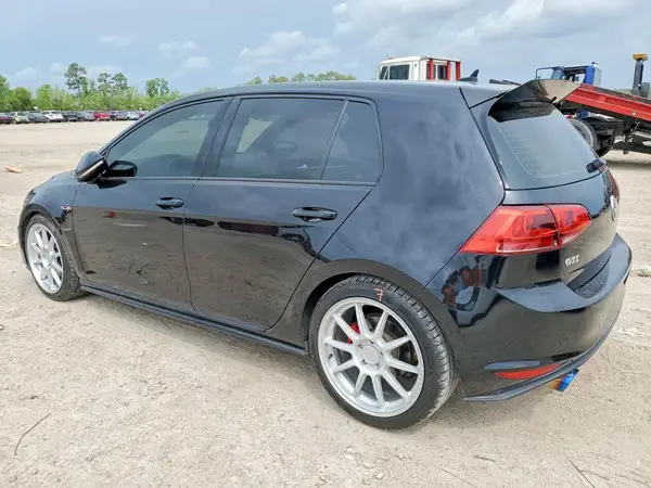 3VW5T7AUXGM055115 2016 VOLKSWAGEN GTI - Image 2