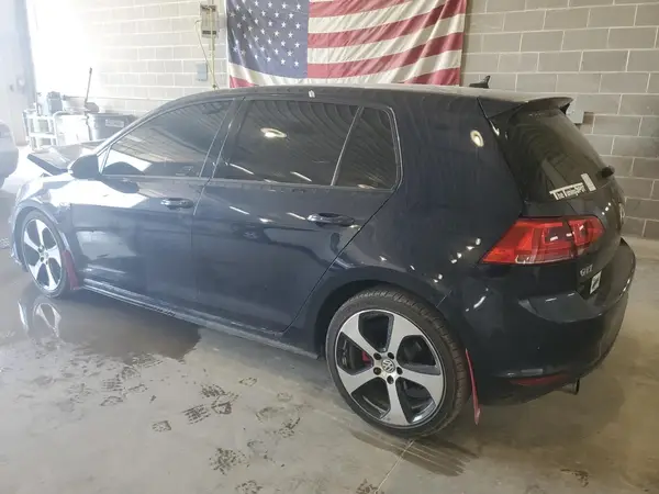 3VW5T7AUXHM022312 2017 VOLKSWAGEN GTI - Image 2