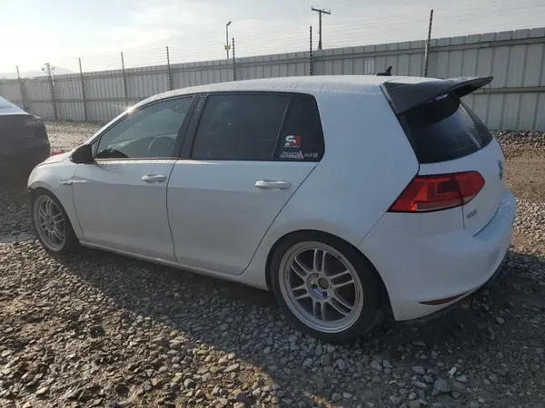 3VW5T7AUXHM056413 2017 VOLKSWAGEN GTI - Image 2