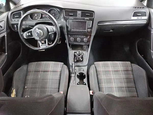 3VW5T7AUXHM061787 2017 VOLKSWAGEN GTI - Image 8