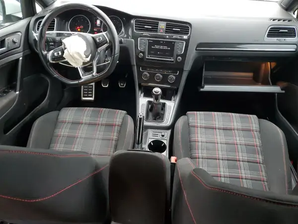 3VW5T7AUXHM064933 2017 VOLKSWAGEN GTI - Image 8