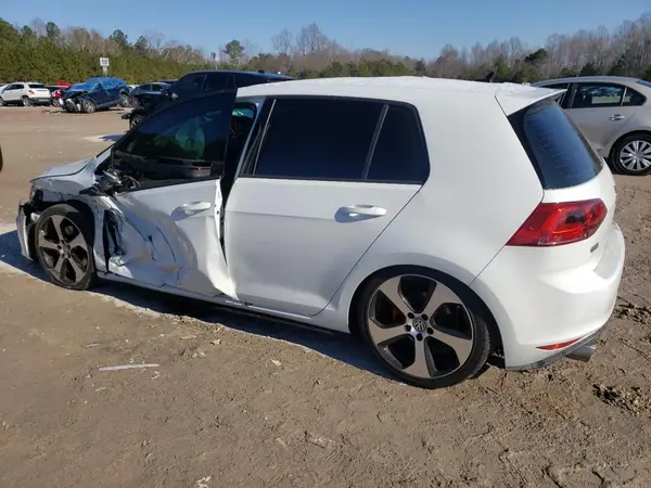 3VW5T7AUXHM075642 2017 VOLKSWAGEN GTI - Image 2