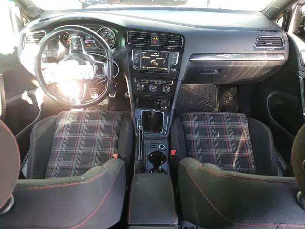 3VW5T7AUXHM075642 2017 VOLKSWAGEN GTI - Image 8
