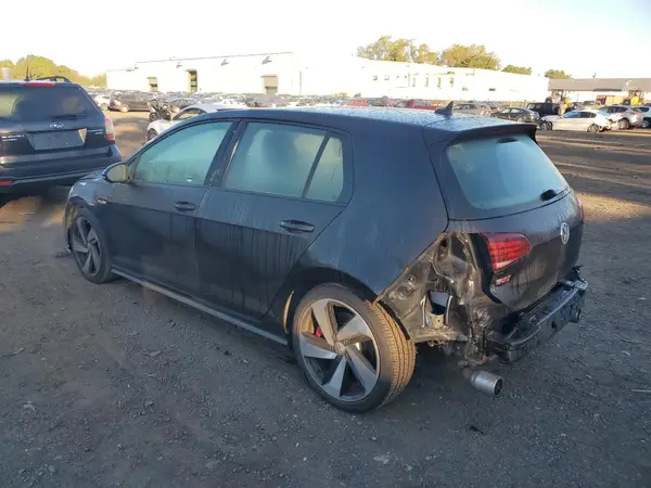 3VW5T7AUXKM002021 2019 VOLKSWAGEN GTI - Image 2