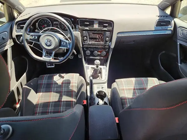 3VW5T7AUXKM027355 2019 VOLKSWAGEN GTI - Image 8