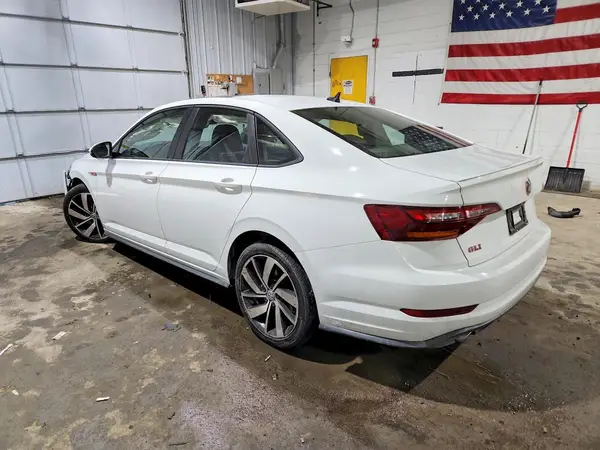 3VW5T7BU8KM258267 2019 VOLKSWAGEN JETTA - Image 2