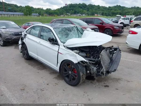 3VW5T7BUXKM148109 2019 VOLKSWAGEN JETTA - Image 1