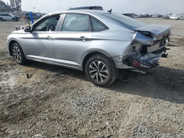 3VW5X7BU0SM014438 2025 VOLKSWAGEN JETTA - Image 2