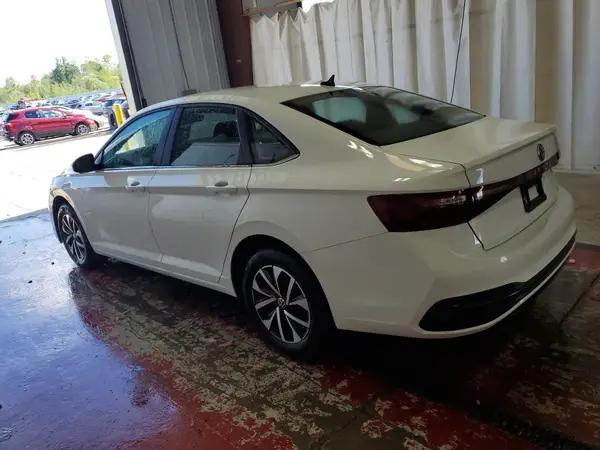 3VW5X7BU0SM071884 2025 VOLKSWAGEN JETTA - Image 2