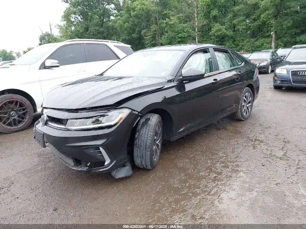 3VW5X7BU1SM000953 2025 VOLKSWAGEN JETTA - Image 2