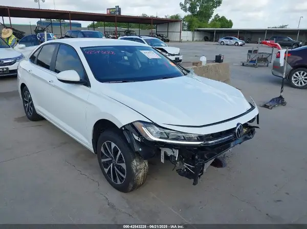 3VW5X7BU2SM052642 2025 VOLKSWAGEN JETTA - Image 1