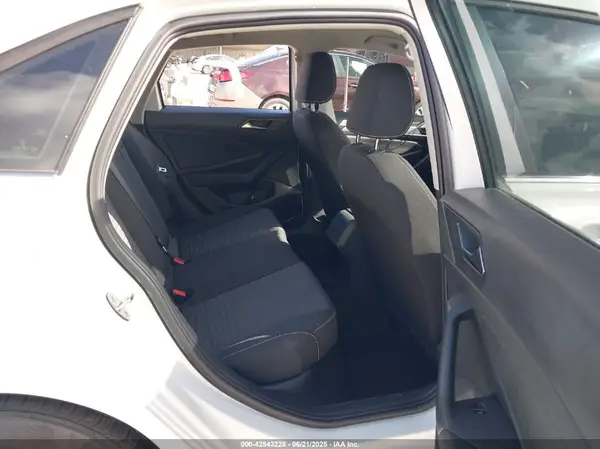 3VW5X7BU2SM052642 2025 VOLKSWAGEN JETTA - Image 8