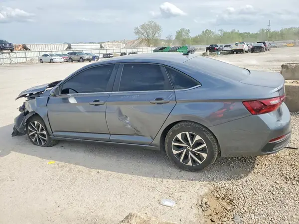 3VW5X7BU3SM067912 2025 VOLKSWAGEN JETTA - Image 2