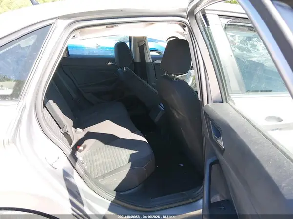 3VW5X7BU4SM004446 2025 VOLKSWAGEN JETTA - Image 8
