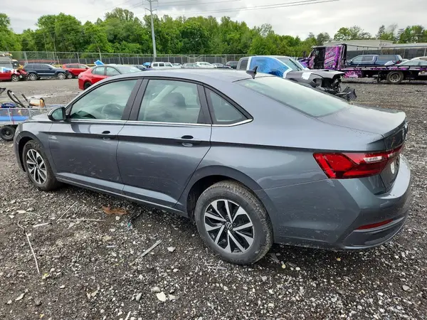 3VW5X7BU5SM074490 2025 VOLKSWAGEN JETTA - Image 2