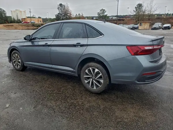 3VW5X7BU5SM102594 2025 VOLKSWAGEN JETTA - Image 2