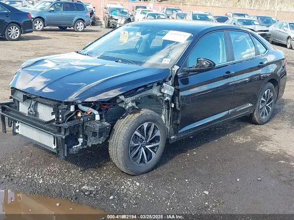 3VW5X7BU6SM019868 2025 VOLKSWAGEN JETTA - Image 2