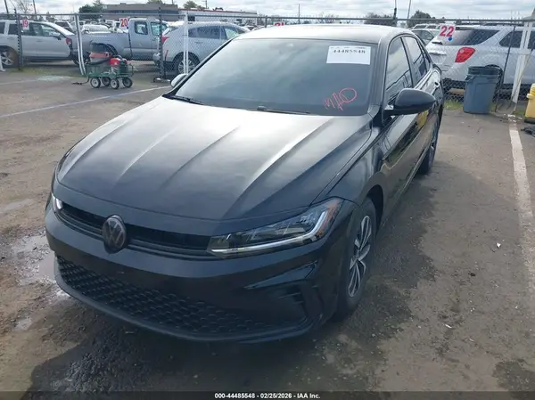 3VW5X7BU6SM088057 2025 VOLKSWAGEN JETTA - Image 2