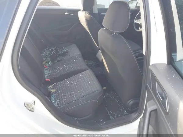 3VW5X7BU6SM090830 2025 VOLKSWAGEN JETTA - Image 8