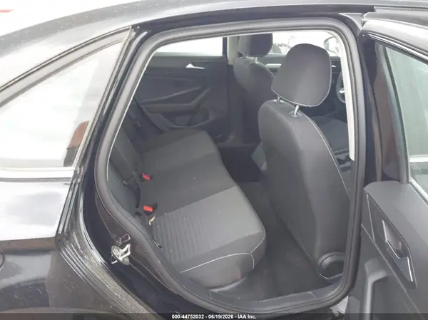 3VW5X7BU7SM049543 2025 VOLKSWAGEN JETTA - Image 8
