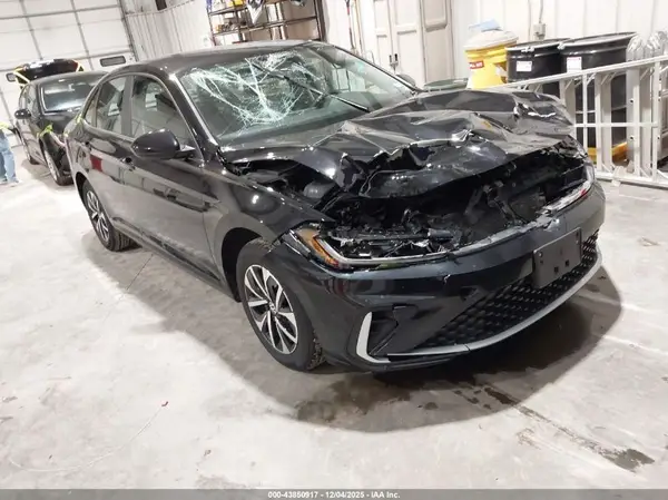 3VW5X7BU8SM008984 2025 VOLKSWAGEN JETTA - Image 1