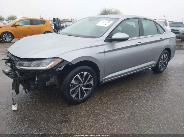 3VW5X7BU9SM109306 2025 VOLKSWAGEN JETTA - Image 2