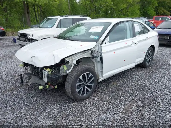 3VW5X7BUXSM016388 2025 VOLKSWAGEN JETTA - Image 2