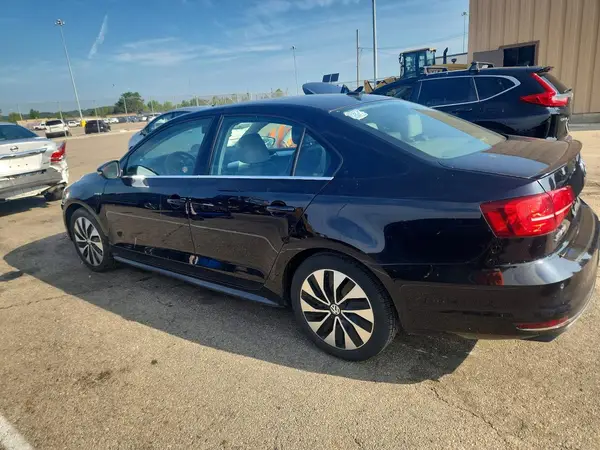 3VW637AJ0GM380415 2016 VOLKSWAGEN JETTA - Image 2