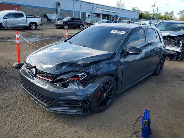 3VW6T7AU0KM008141 2019 VOLKSWAGEN GTI - Image 1