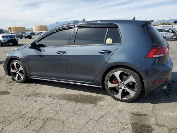 3VW6T7AU0KM024307 2019 VOLKSWAGEN GTI - Image 2