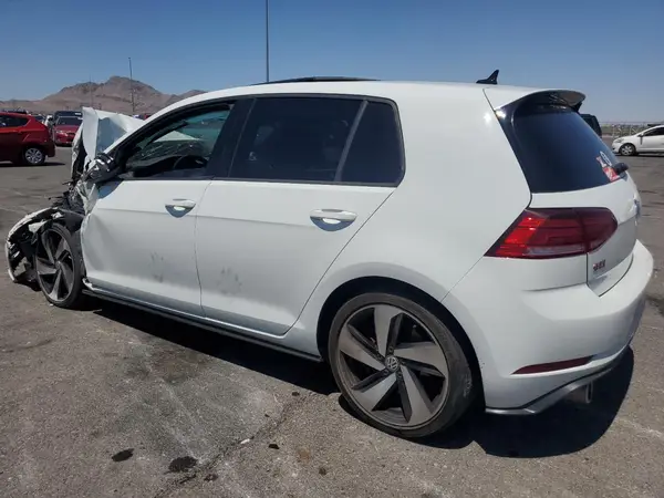3VW6T7AU0KM034402 2019 VOLKSWAGEN GTI - Image 2