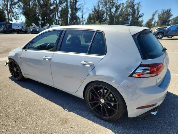 3VW6T7AU0KM035937 2019 VOLKSWAGEN GTI - Image 2