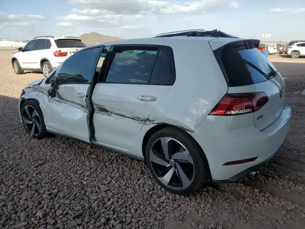 3VW6T7AU0LM005855 2020 VOLKSWAGEN GTI - Image 2