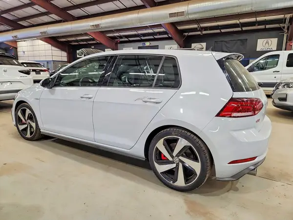 3VW6T7AU1KM012022 2019 VOLKSWAGEN GTI - Image 2