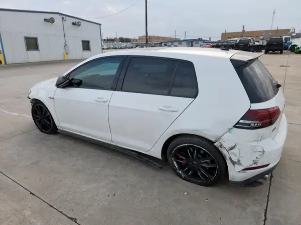 3VW6T7AU1MM009009 2021 VOLKSWAGEN GTI - Image 2