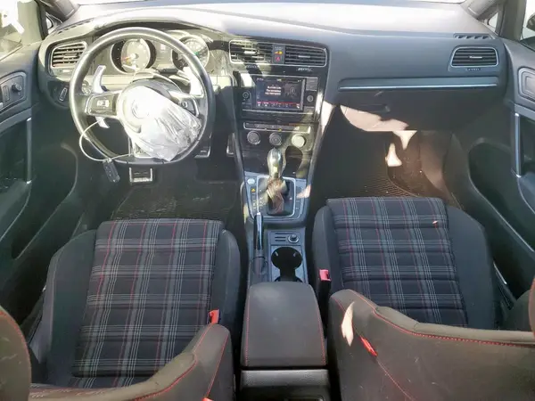 3VW6T7AU2KM019173 2019 VOLKSWAGEN GTI - Image 8