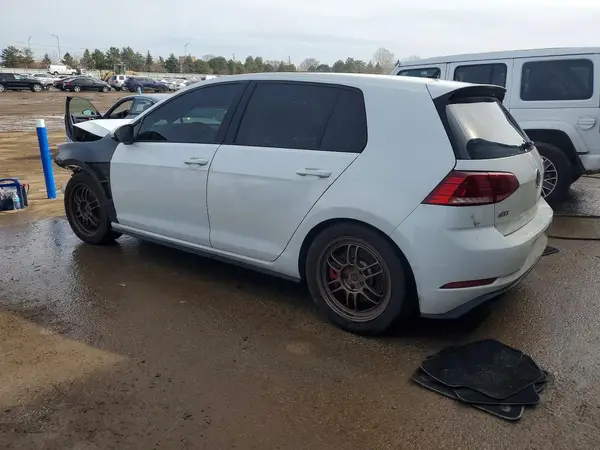 3VW6T7AU6KM007575 2019 VOLKSWAGEN GTI - Image 2