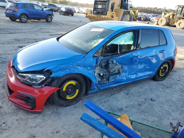 3VW6T7AU6KM013960 2019 VOLKSWAGEN GTI - Image 1