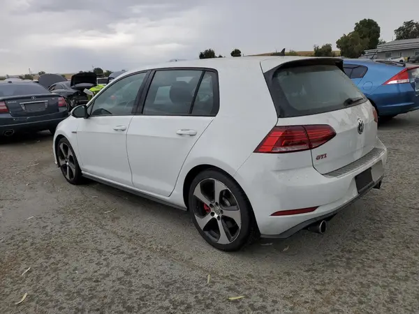 3VW6T7AU7KM017709 2019 VOLKSWAGEN GTI - Image 2